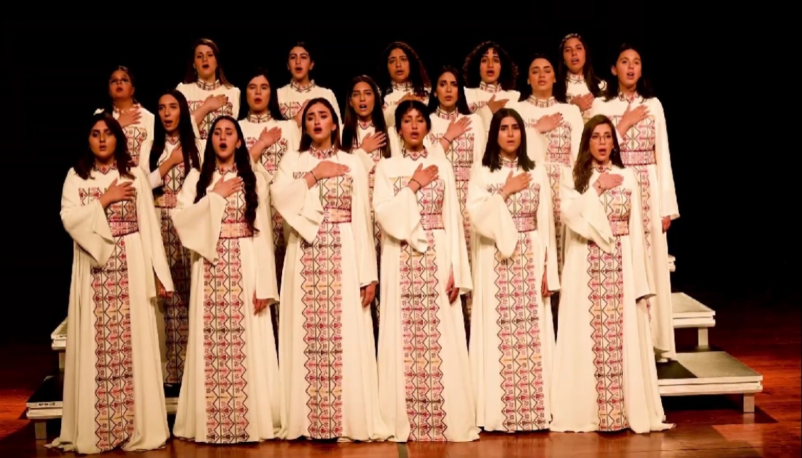 بنات القدس ينشدن في ذكرى رحيل شيرين أبو عاقلة الأولى  