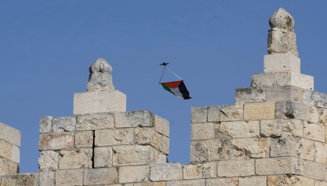 دعوات لمقاطعة مؤسستَي 