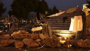 المهد تحت الأنقاض..