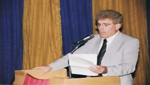 بعد رثائه جنديا في