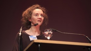 جائزةٌ شعرية مهداة