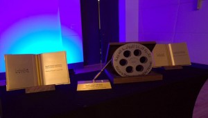 بينها ثلاث روايات